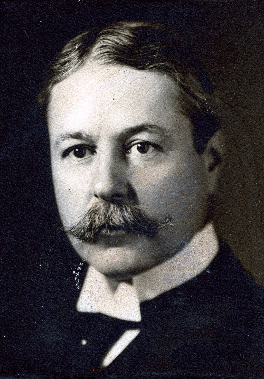 Member portrait of Lawrence E. Sexton